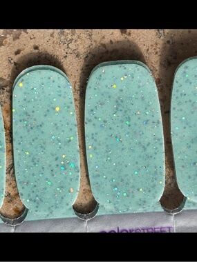 Color Street Aqua Pop Glitter Nail Polish Strips. NWT